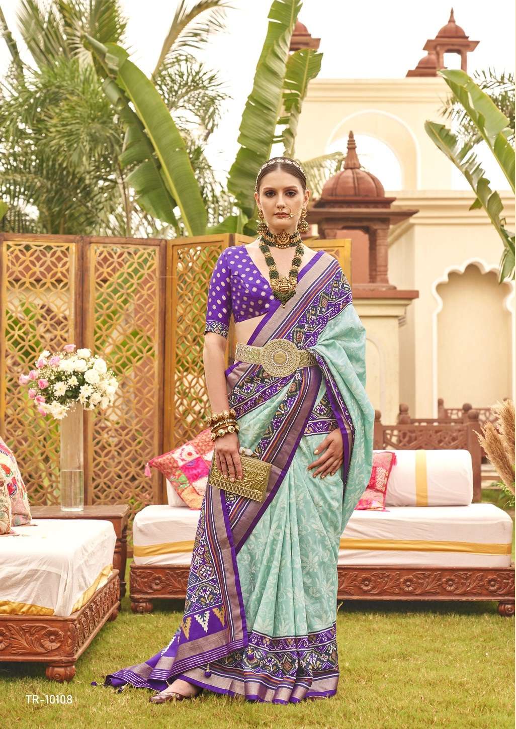 DESIGNER FANCY WEDDING PARTY WEAR INDIAN LIGHT GREEN BANARASI PATOLA SILK SAREE ONLINE SM TRIRATH MAHENDI 10108