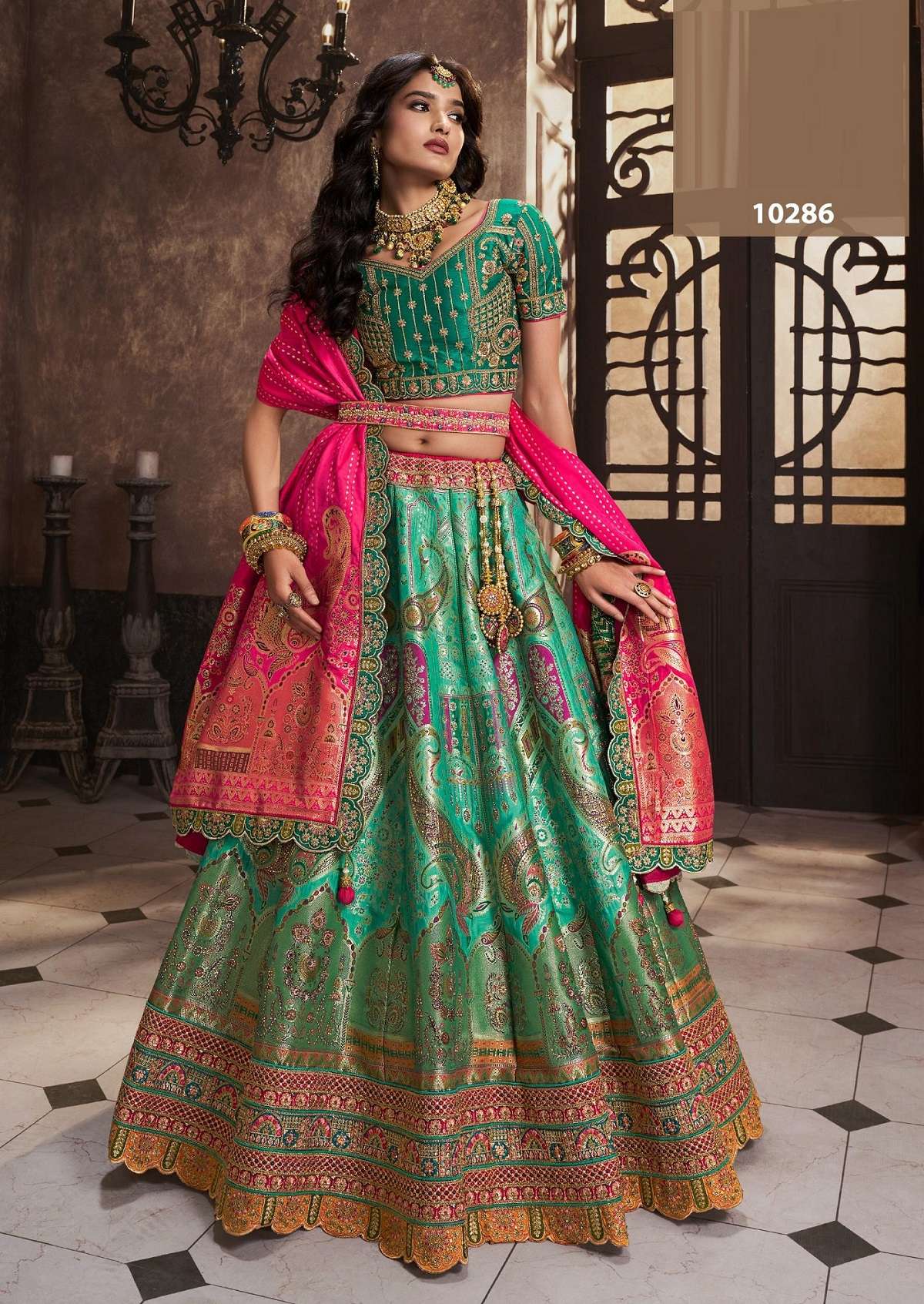 DESIGNER BRIDAL WEDDING PARTY WEAR GREEN BANARASI SILK LEHENGA CHOLI WITH AARI WORK SM ROYAL 10285