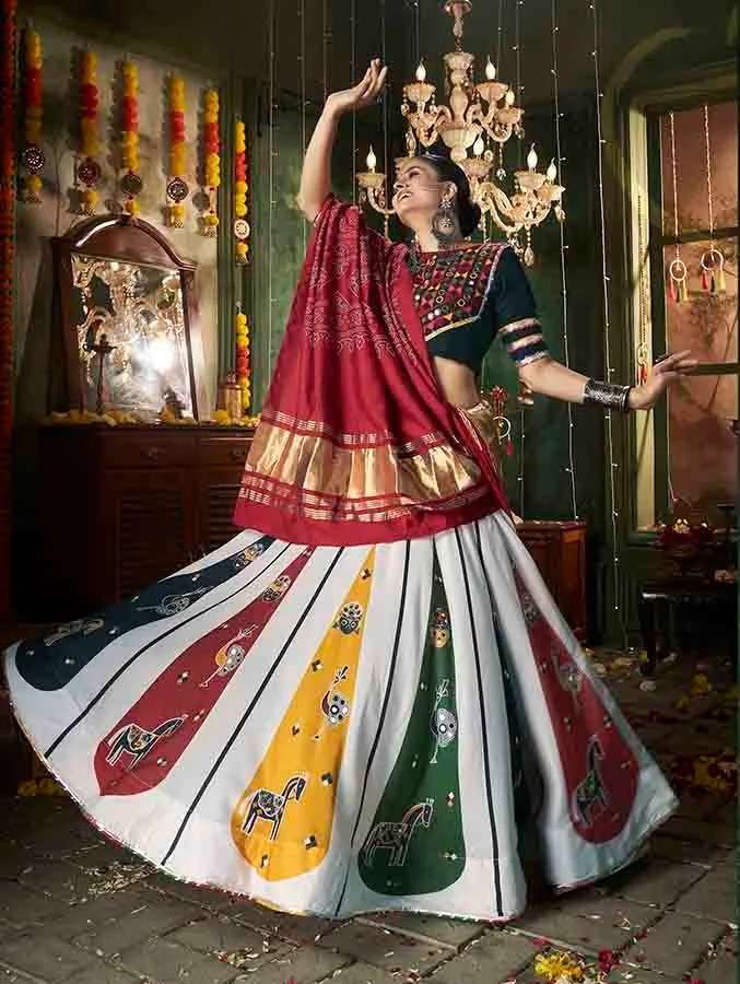 READY TO WEAR NAVRATRI COTTON WHITE LEHENGA CUM GAMTHI LEHENGA MIRROR WORK CHOLI KF RAAS 2414