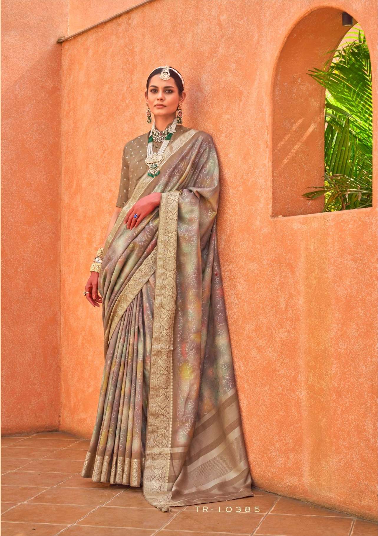 DESIGNER FANCY WEDDING PARTY WEAR INDIAN BEIGE SILK SAREE COLLECTION SM TRIRATH 10385