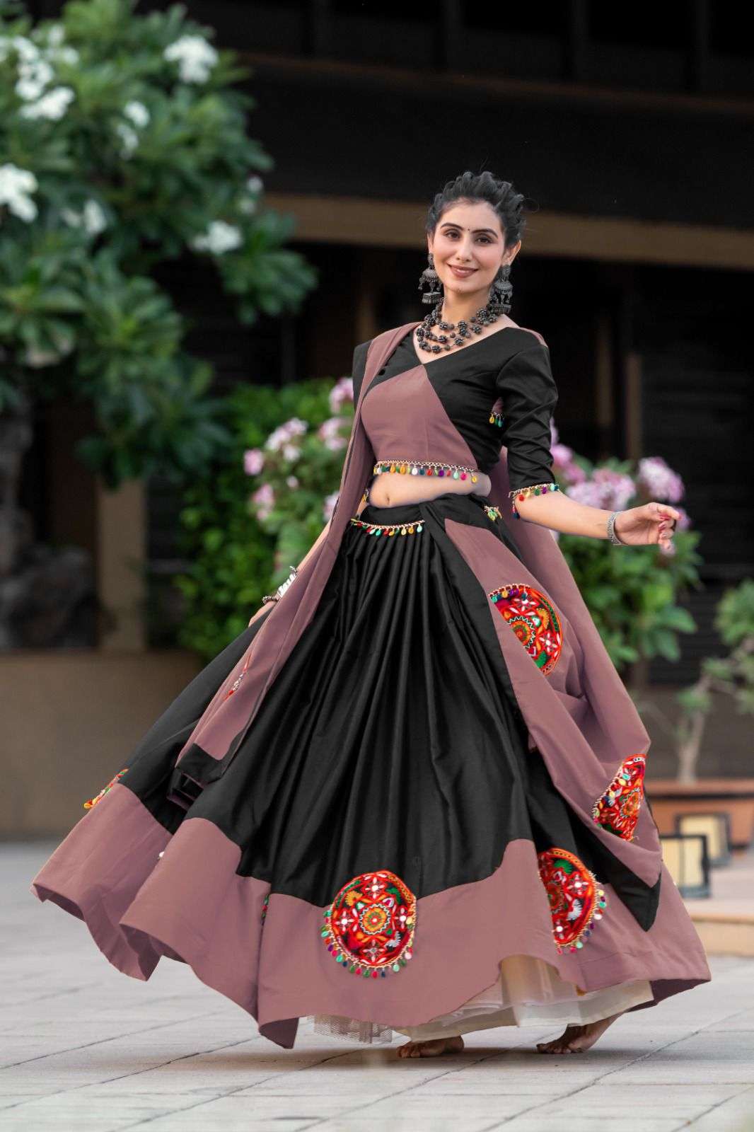 READY TO WEAR NAVRATRI BLACK PINK COTTON LEHENGA CUM GAMTHI LEHENGA MIRROR WORK CHOLI PC 7066