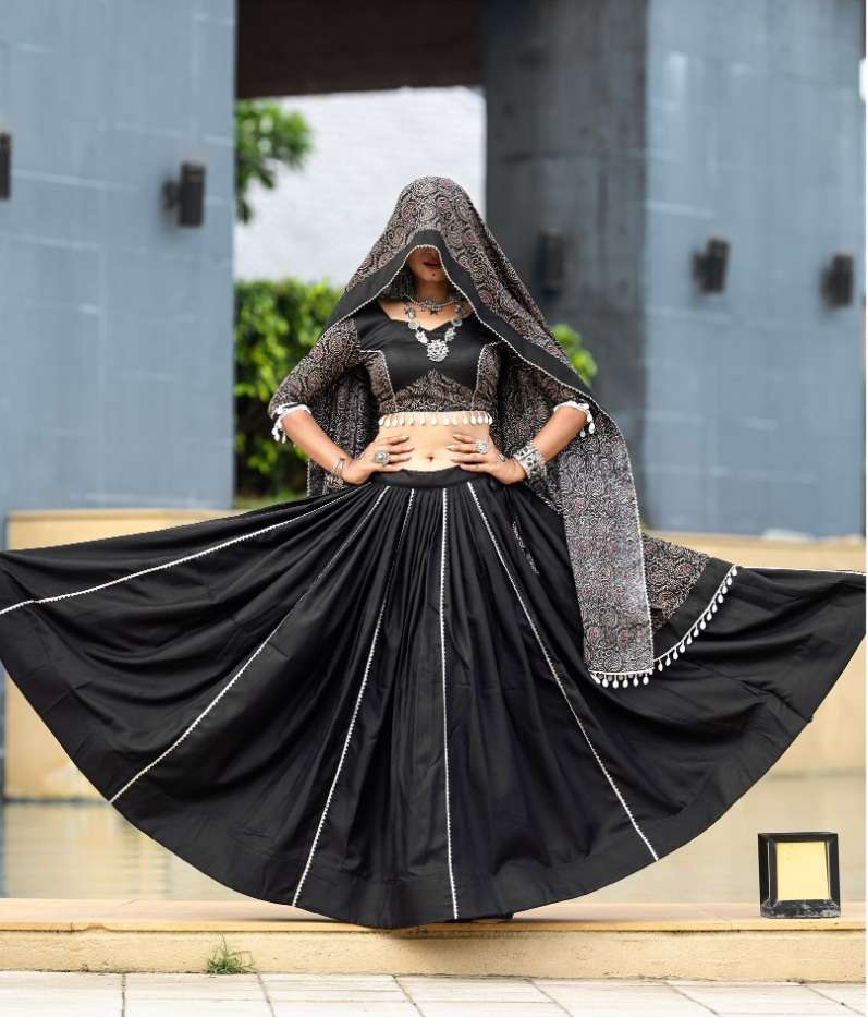 READY TO WEAR NAVRATRI RAYON COTTON BLACK LEHENGA CUM GAMTHI LEHENGA MIRROR WORK CHOLI 7071