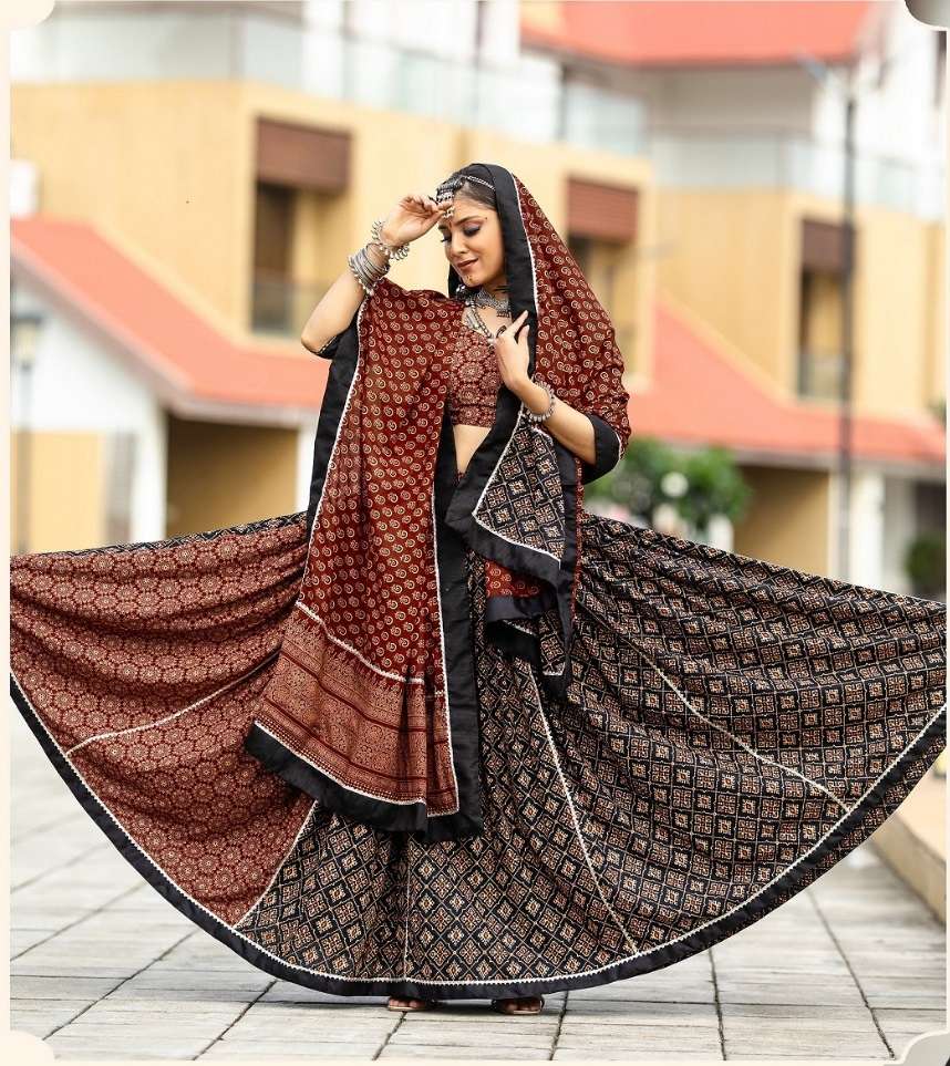 READY TO WEAR NAVRATRI RAYON COTTON BLACK LEHENGA CUM GAMTHI LEHENGA MIRROR WORK CHOLI 7077