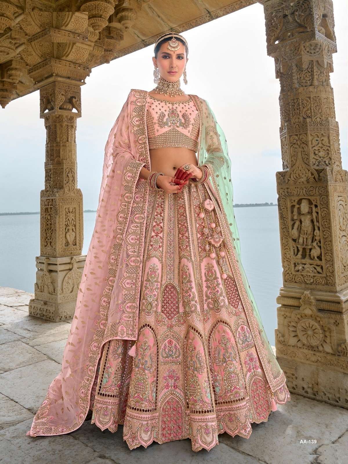 DESIGNER FANCY WEDDING WEAR INDIAN HEAVY SILK LOGHT PINK BRIDAL LEHENGA CHOLI WITH HAND WORK SM AANARA 139