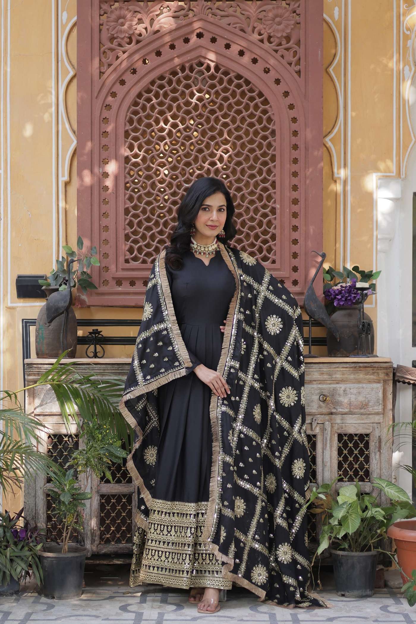 DESIGNER FANCY FAUX GEORGETTE BLACK ANARKALI SALWAR SUIT NEW COLLECTION PC 1139 B