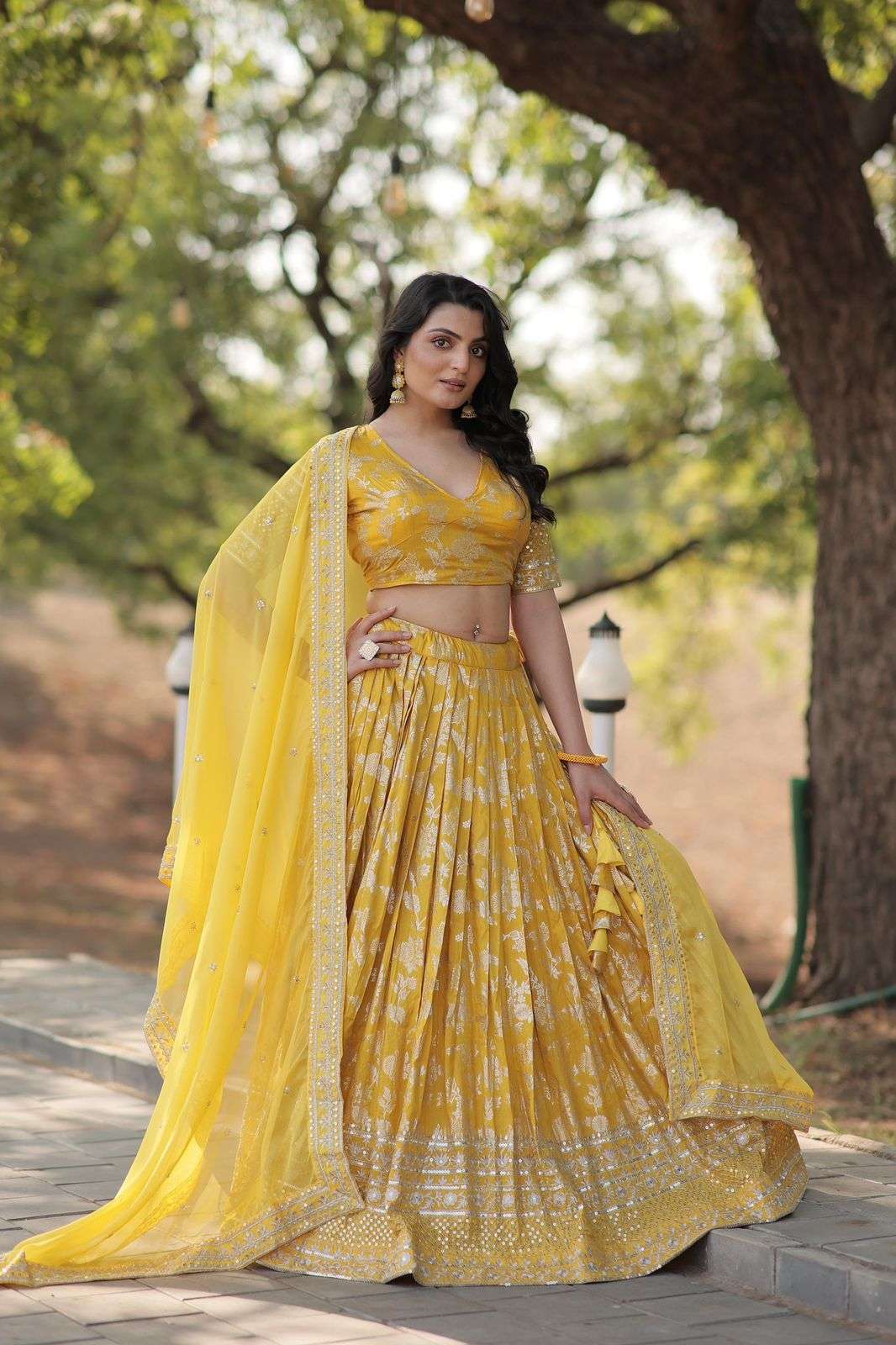 INDIAN DESIGNER BOLLYWOOD WEDDING PARTY WEAR YELLOW JAQUARD SILK LEHENGA CHOLI AT WHOLESALE RATE LW 7080 F