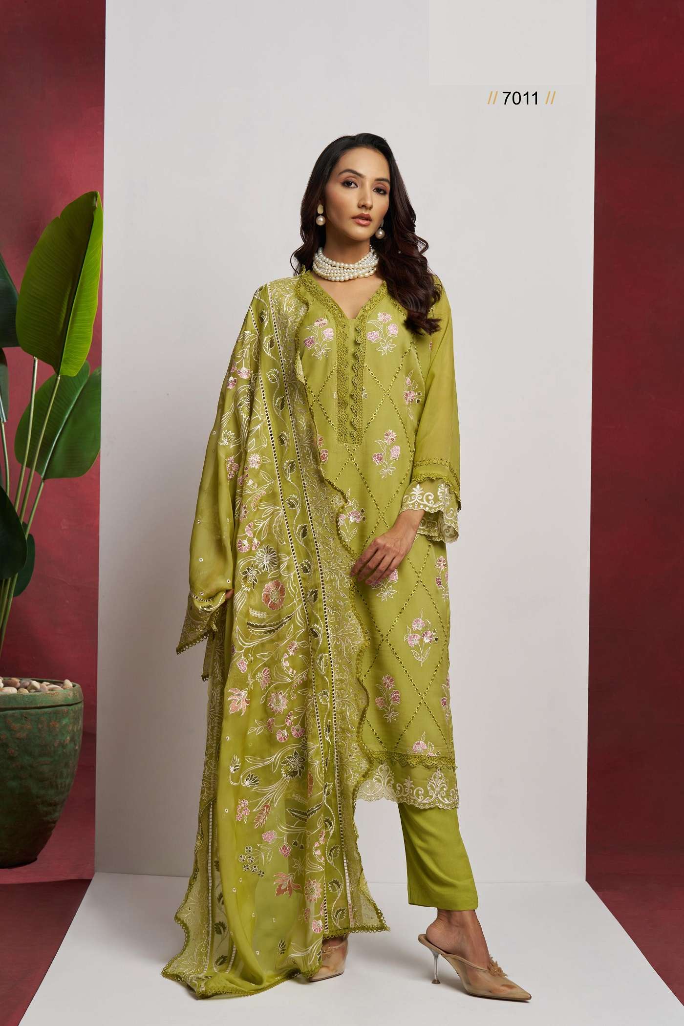 PAKISTANI DESIGNER FANCY WEDDING PARTY WEAR GREEN ORGANZA SILK STRAIGHT SALWAR SUIT ALZ SAADGI 7011