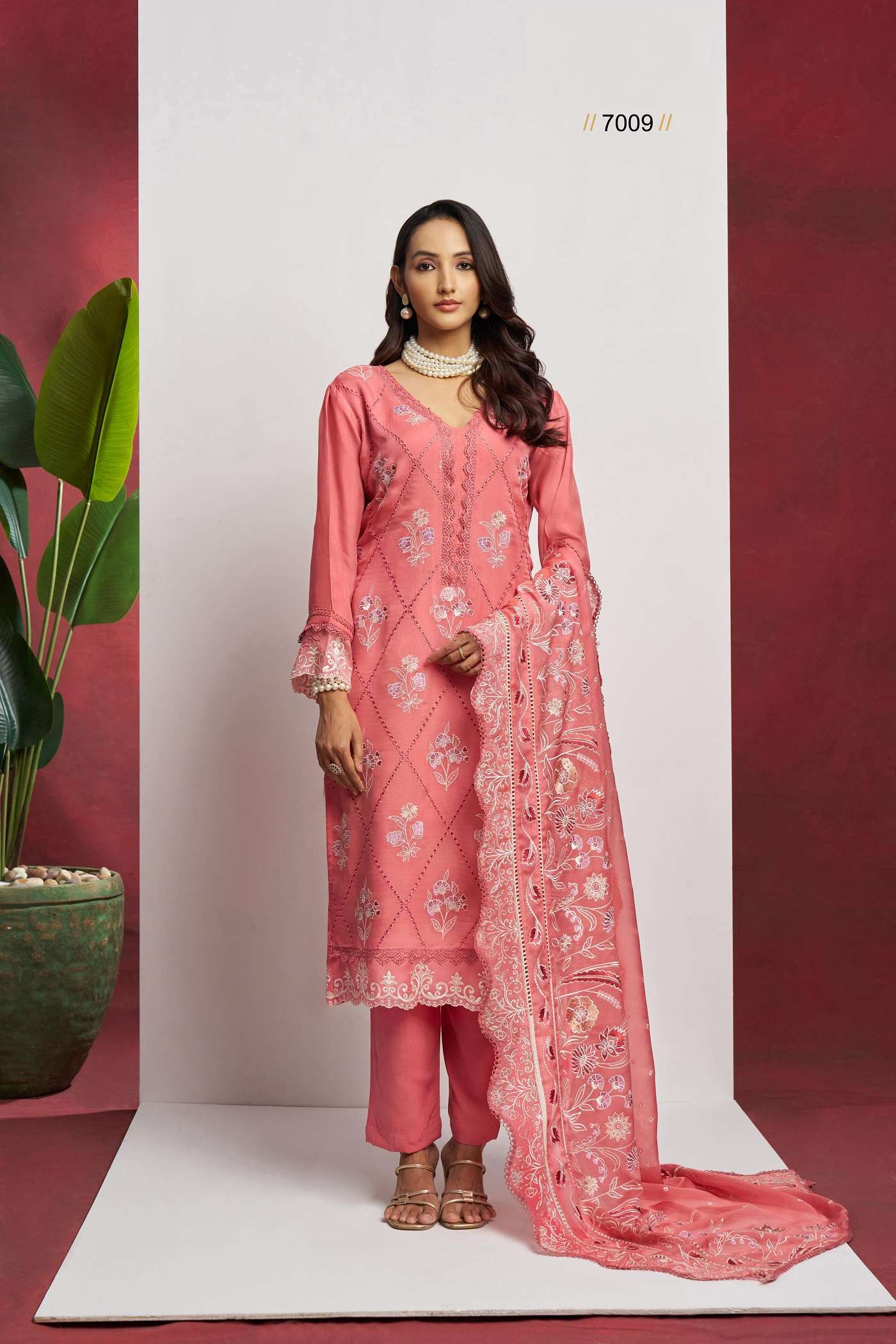 PAKISTANI DESIGNER FANCY WEDDING PARTY WEAR PEACH ORGANZA SILK STRAIGHT SALWAR SUIT ALZ SAADGI 7009