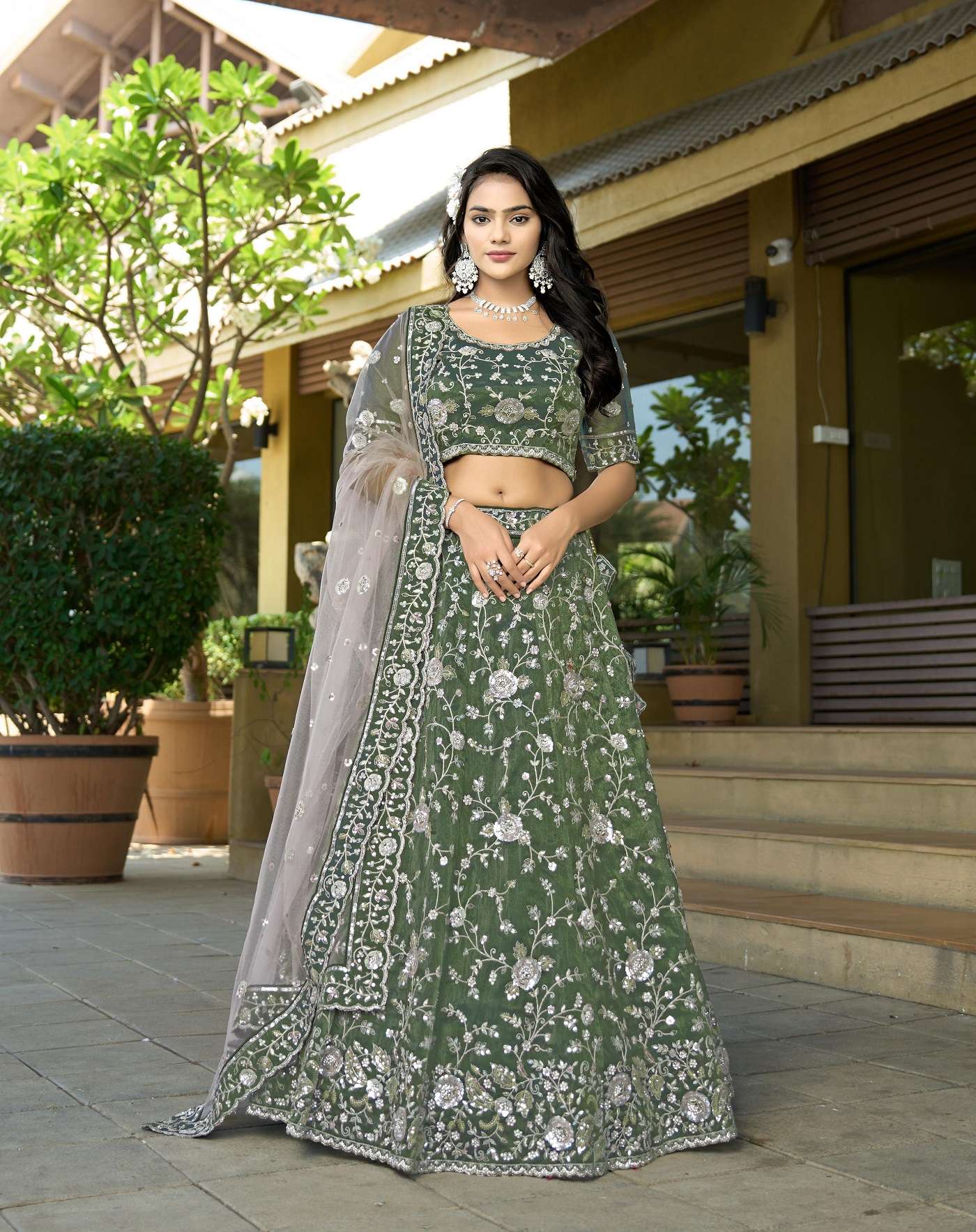 DESIGNER WEDDING BRIDAL WEAR HEAVY TISSUE SILK GREENLEHENGA CHOLI COLLECTION NT ANANTESH 5044