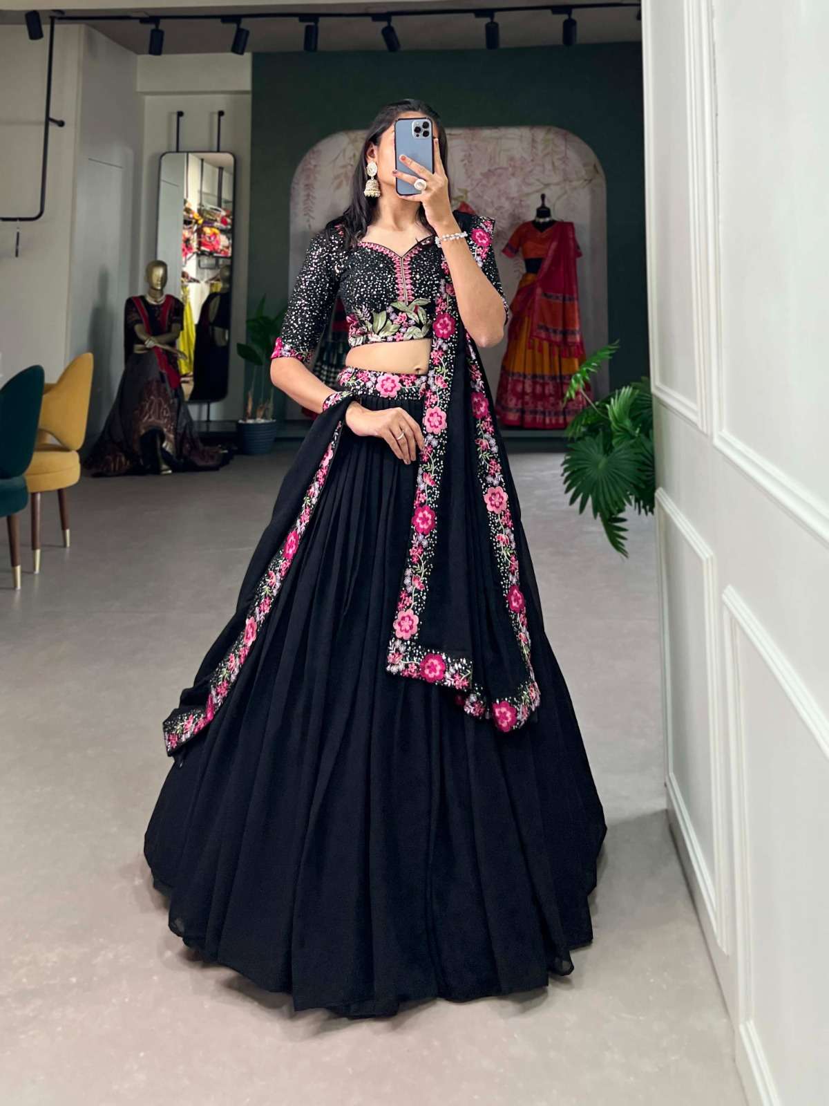 INDIAN DESIGNER BOLLYWOOD WEDDING PARTY WEAR BLACK GEORGETTE LEHENGA CHOLI KU 1403
