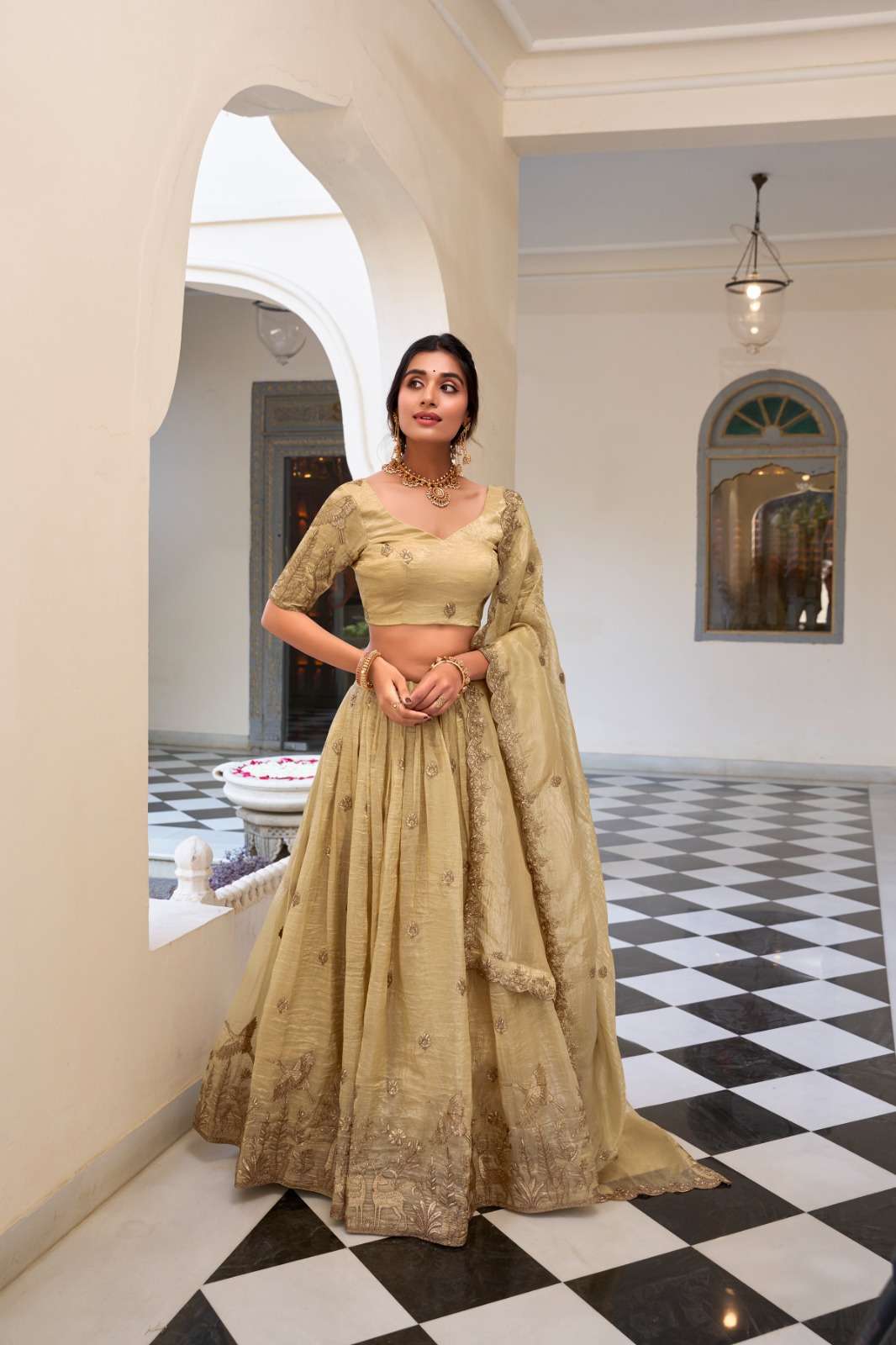 INDIAN DESIGNER BOLLYWOOD WEDDING PARTY WEAR GOLD CRUSH SILK BEIGE LEHENGA CHOLI LNB 1435 C