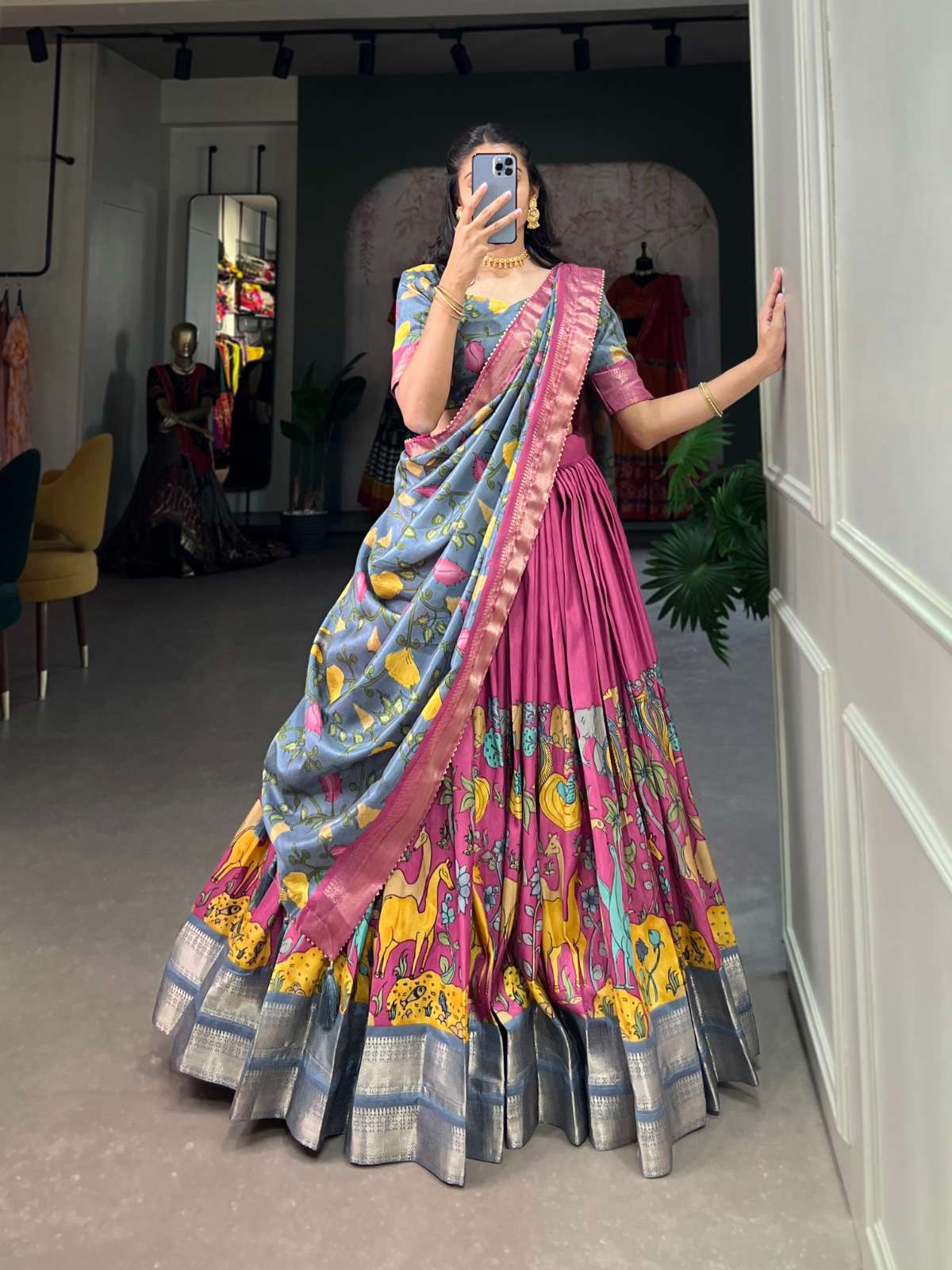 INDIAN DESIGNER BOLLYWOOD WEDDING PARTY WEAR PINK DOLA SILK LEHENGA CHOLI LB 1222 D
