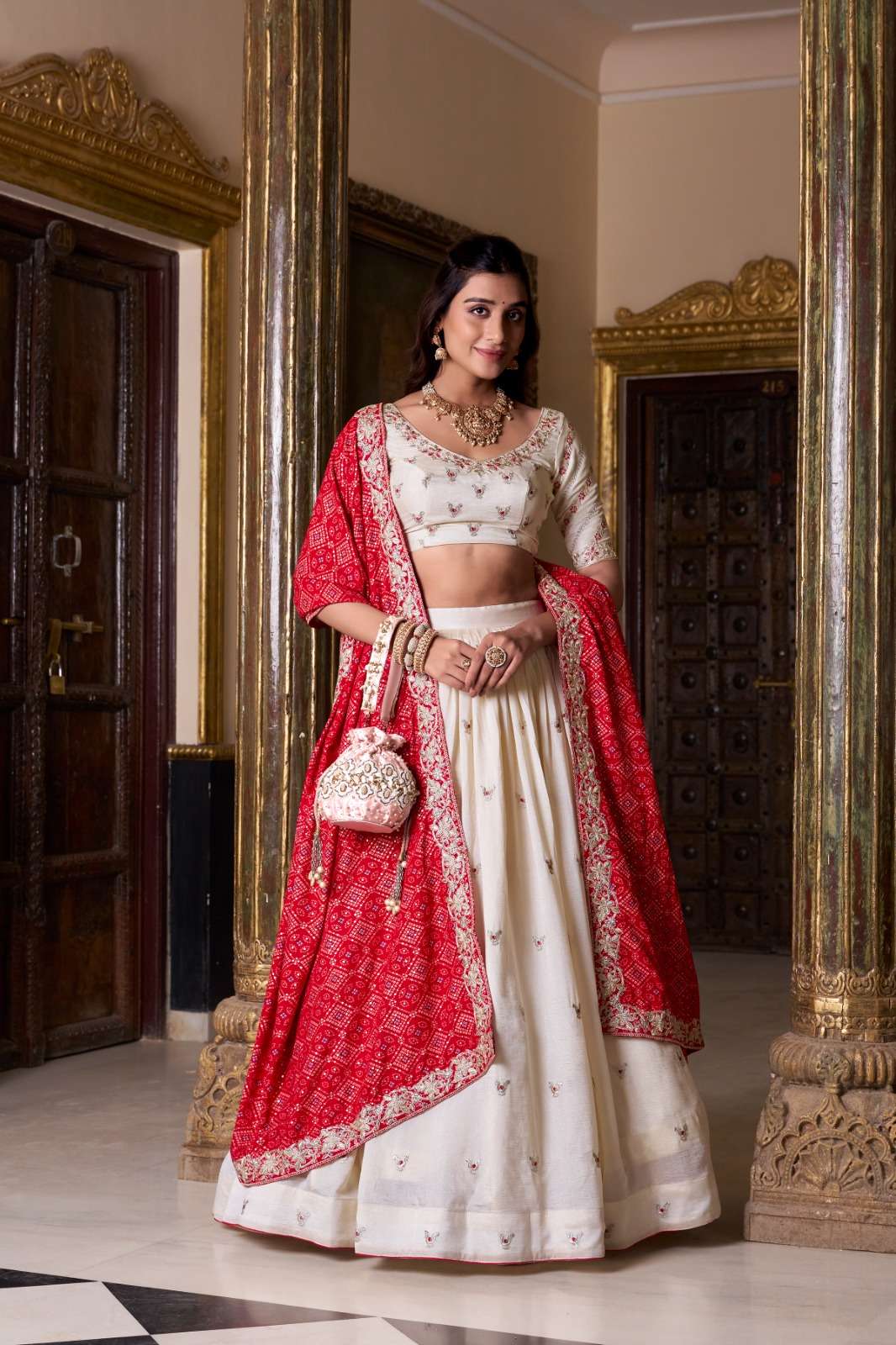 INDIAN DESIGNER BOLLYWOOD WEDDING PARTY WEAR VICHITRA SILK OFF WHITE LEHENGA CHOLI KU 1436