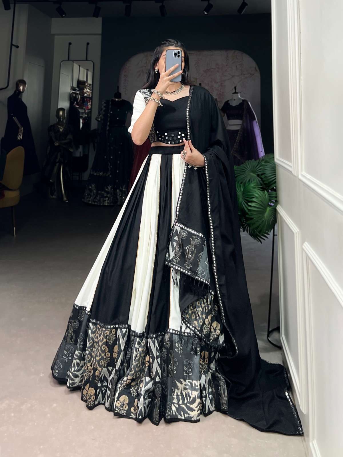 DESIGNER SOUTH WEDDIN PRE RAYON COTTON READYMADE BLACK LEHENGA CHOLI COLLRCTION LNB 1734 A