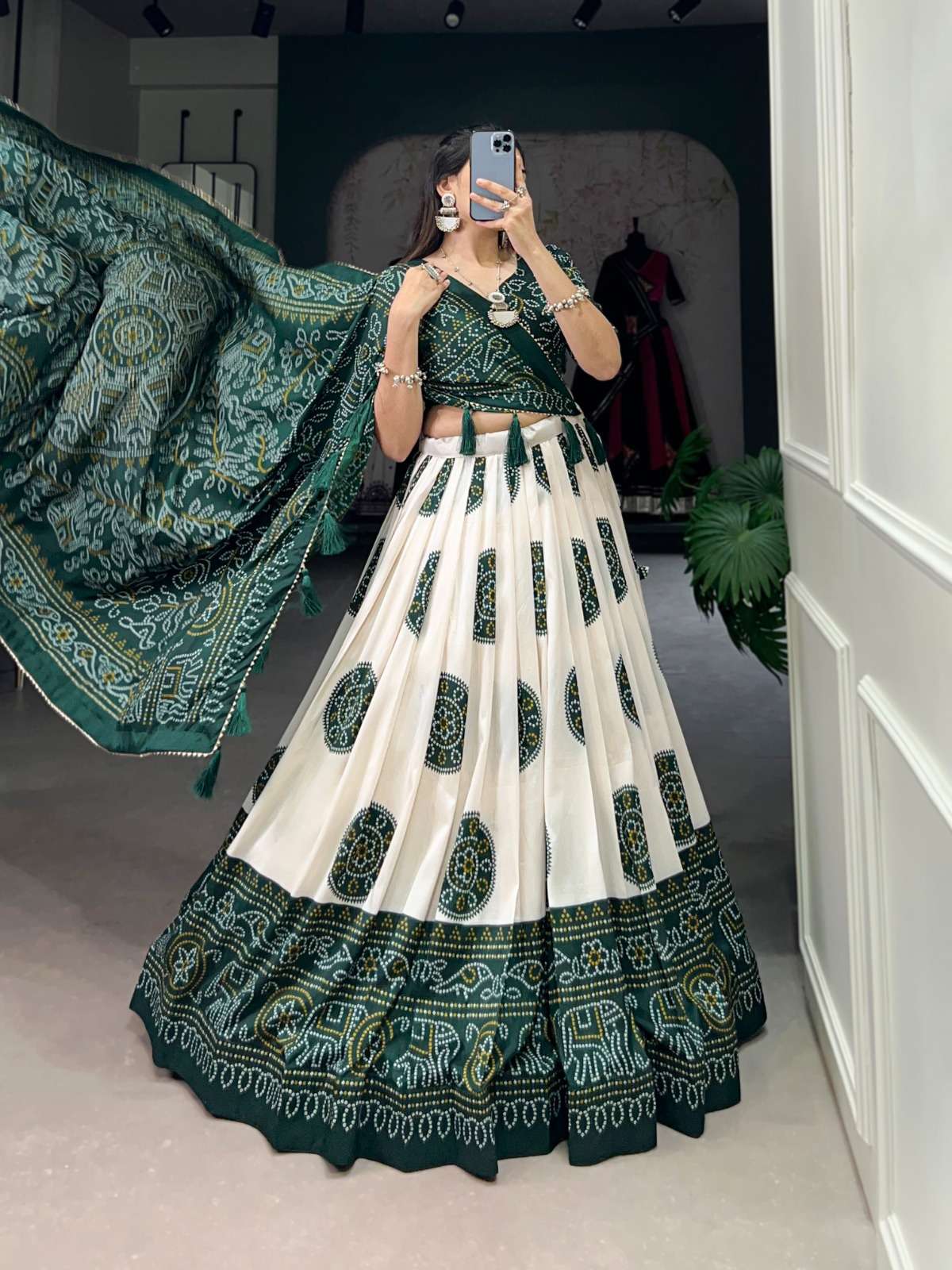 DESIGNER SOUTH WEDDING TUSSAR SILK GREEN LEHENGA CHOLI COLLRCTION LNB 1229 B