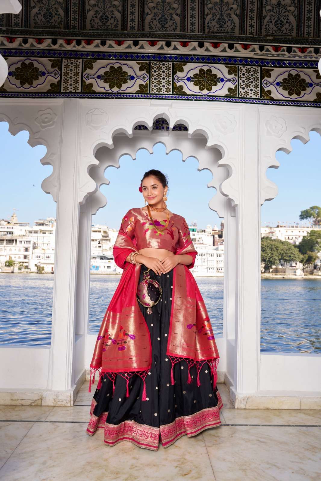 INDIAN DESIGNER BOLLYWOOD WEDDING PARTY WEAR JACQUARD SILK BLACK LEHENGA CHOLI LNB 2006 C