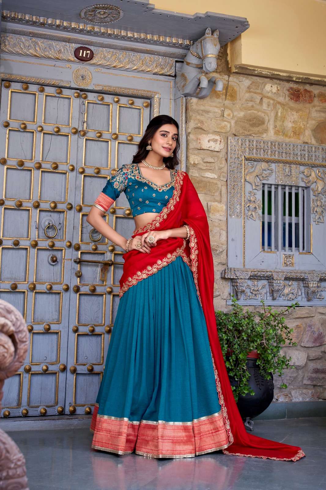 INDIAN DESIGNER BOLLYWOOD WEDDING PARTY WEAR VICHITRA SILK BLUE LEHENGA CHOLI LNB 2049 B