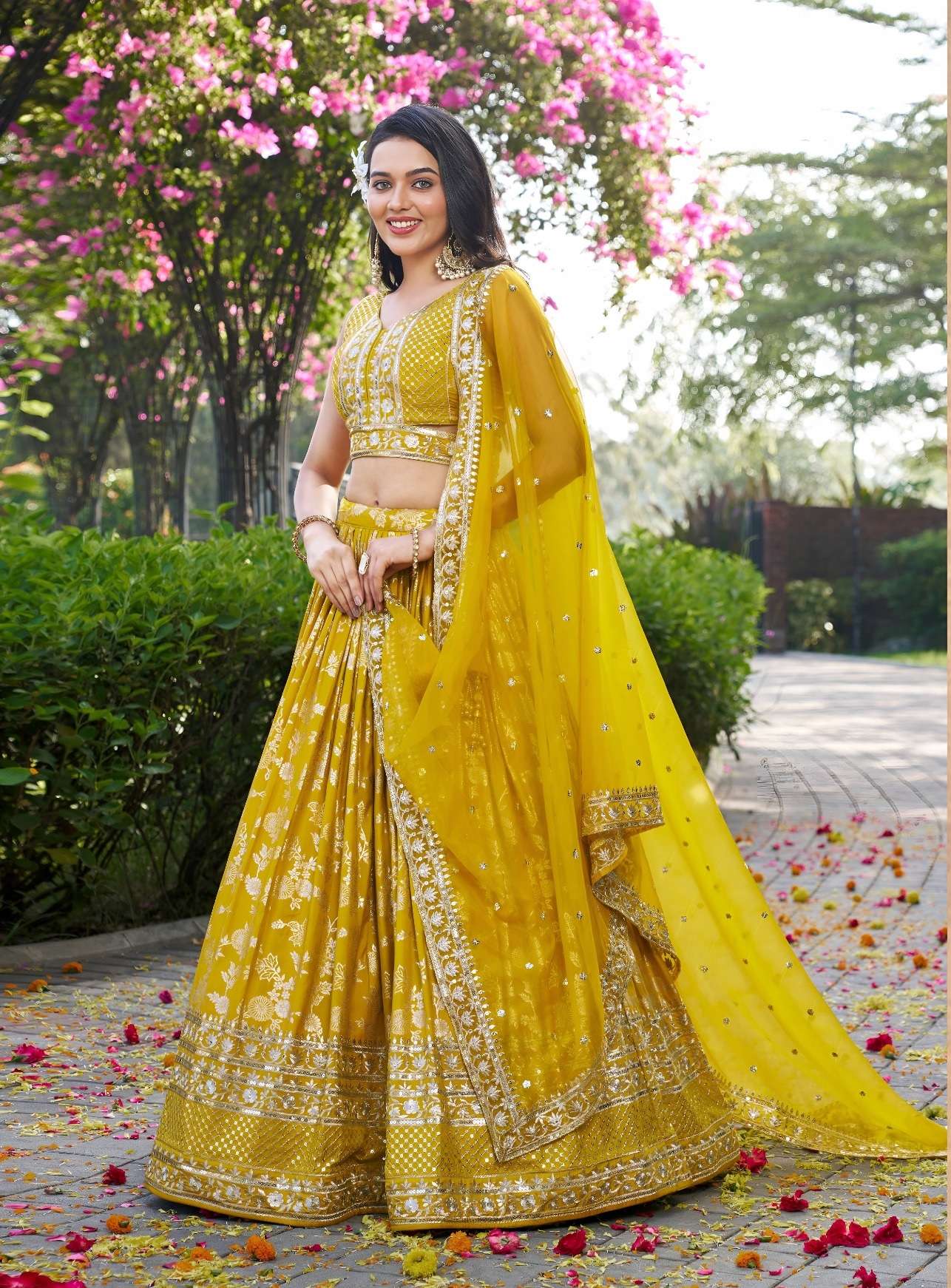INDIAN DESIGNER BOLLYWOOD WEDDING PARTY WEAR YELLOW JACQUARD SILK LEHENGA CHOLI ZC 7100 A