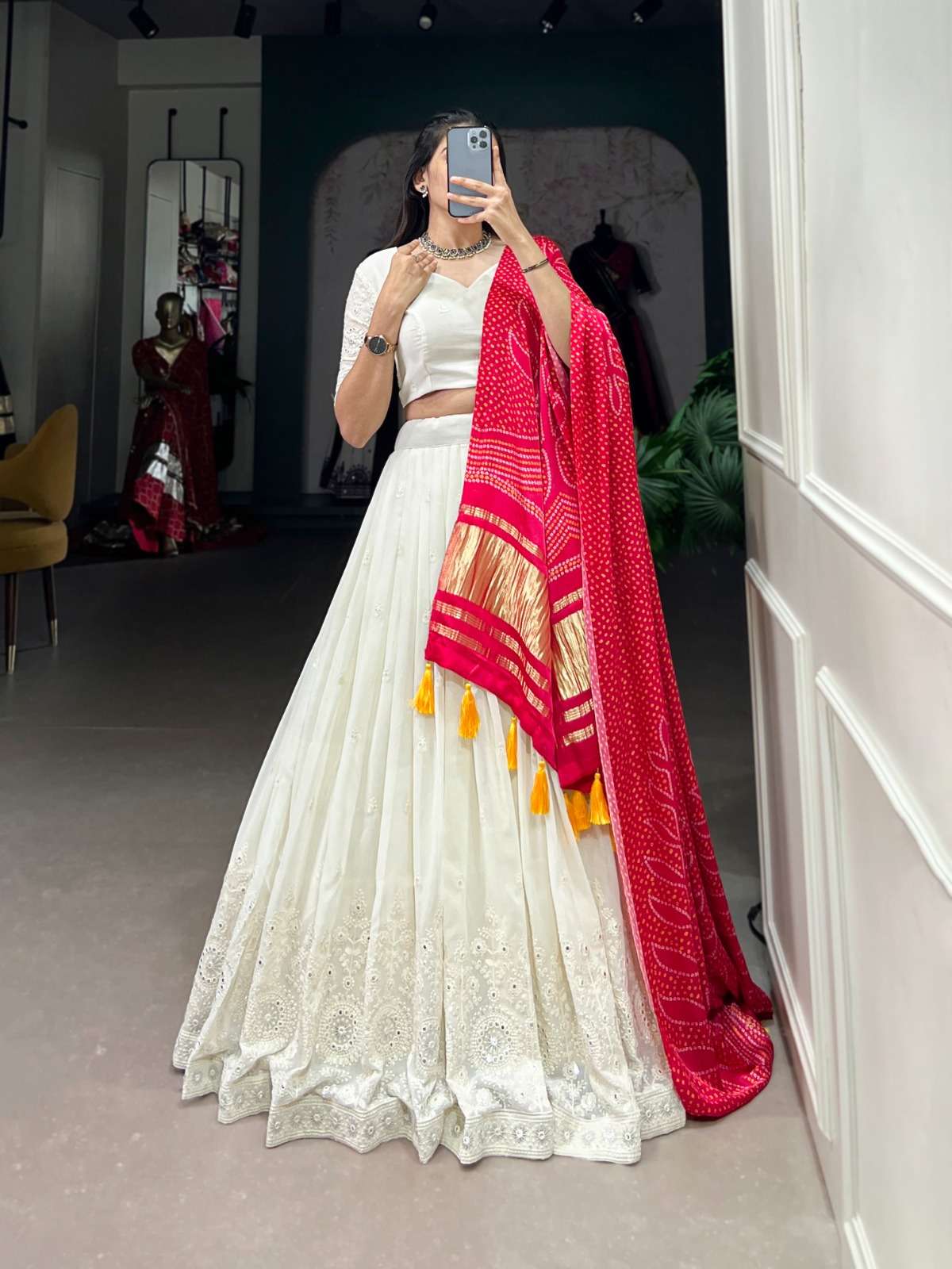 LATEST DESIGNER NAVRATRI WEDDING PARTY WEAR WHITE LEHENGA CHOLI LNB 1501 E
