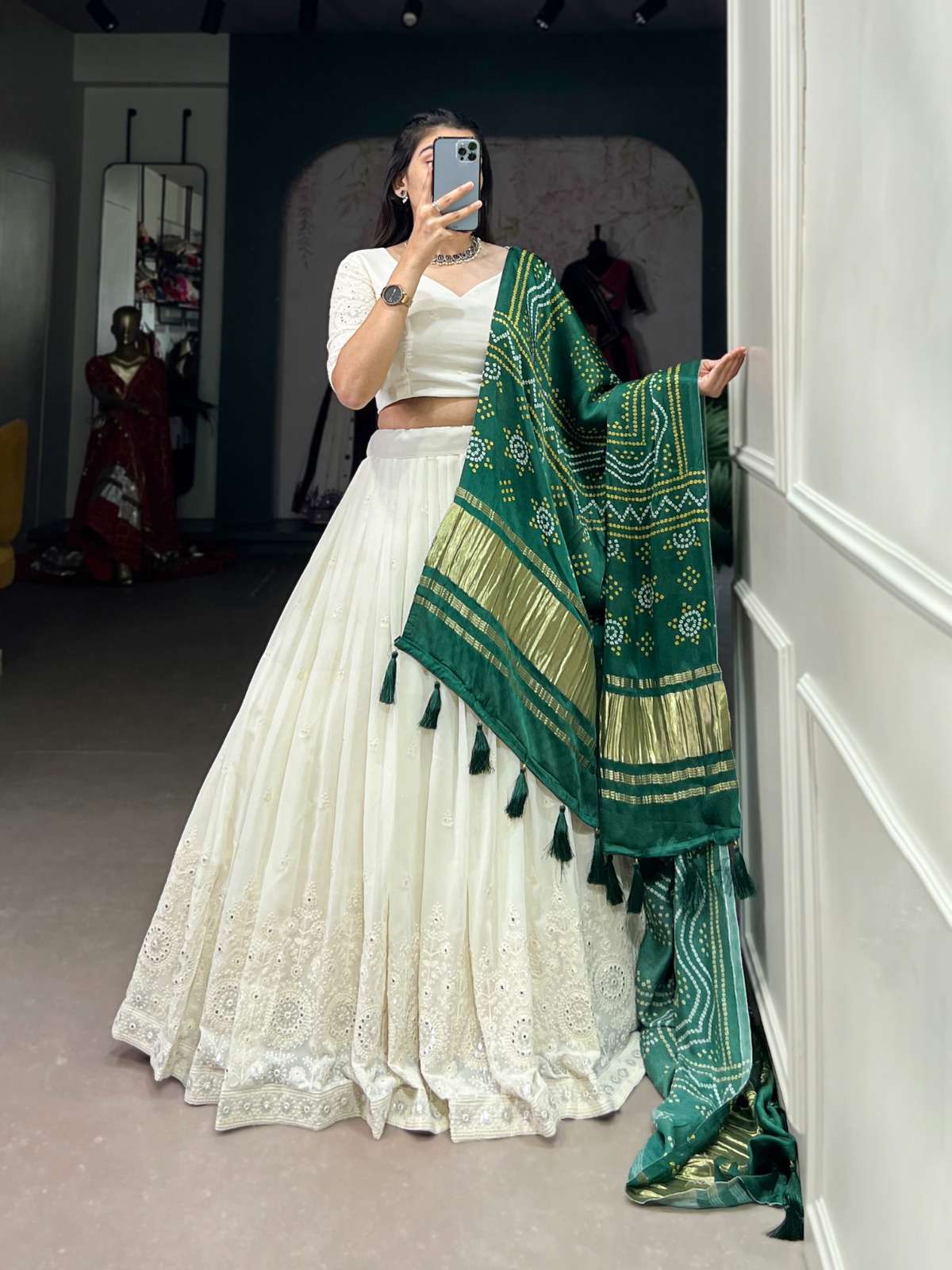 LATEST DESIGNER NAVRATRI WEDDING PARTY WEAR WHITE LEHENGA CHOLI LNB 1501 F
