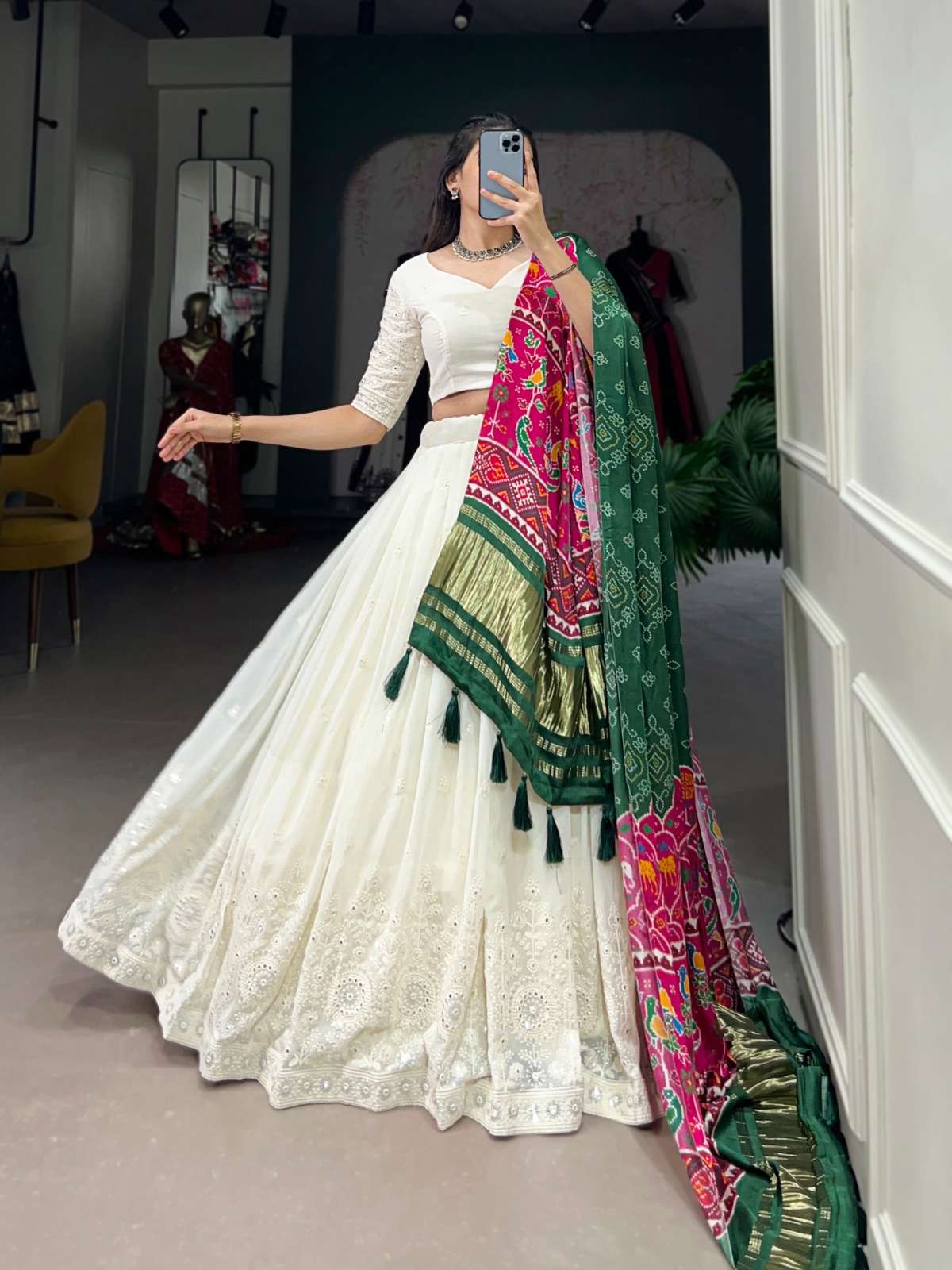 LATEST DESIGNER NAVRATRI WEDDING PARTY WEAR WHITE LEHENGA CHOLI LNB 1501 H