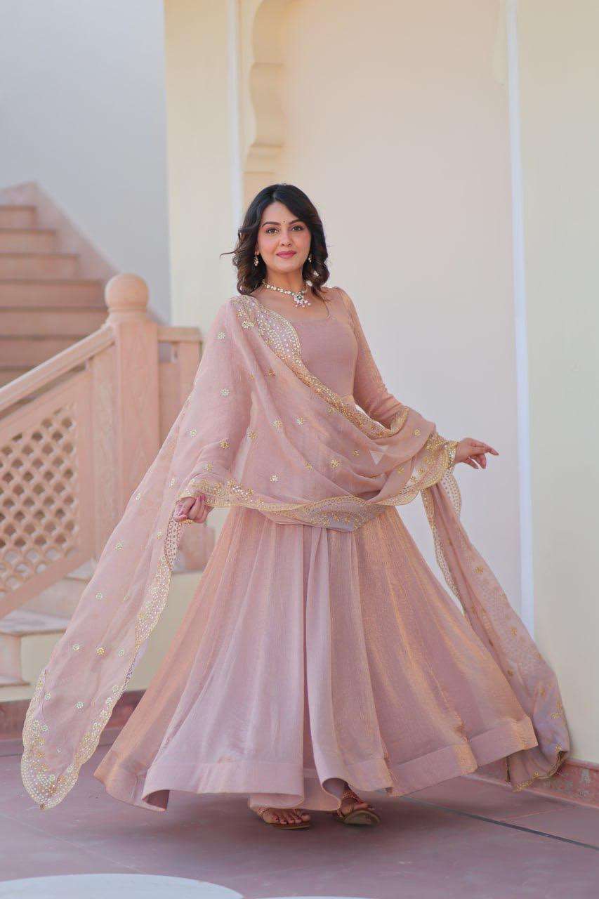 LATEST DESIGNER WEDDING PARTY WEAR READYMADE FENDY CHIFFON PEACH COLOR ANARKALI SUIT LONG GOWN LW 9235 B