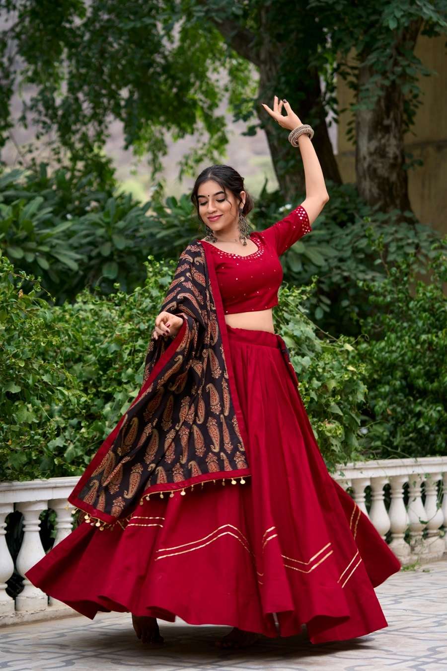 DESIGNER COTTON FABRIC RED LEHENGA CHOLI FOR NAVRATRI COLLECTION LNB 1697 D