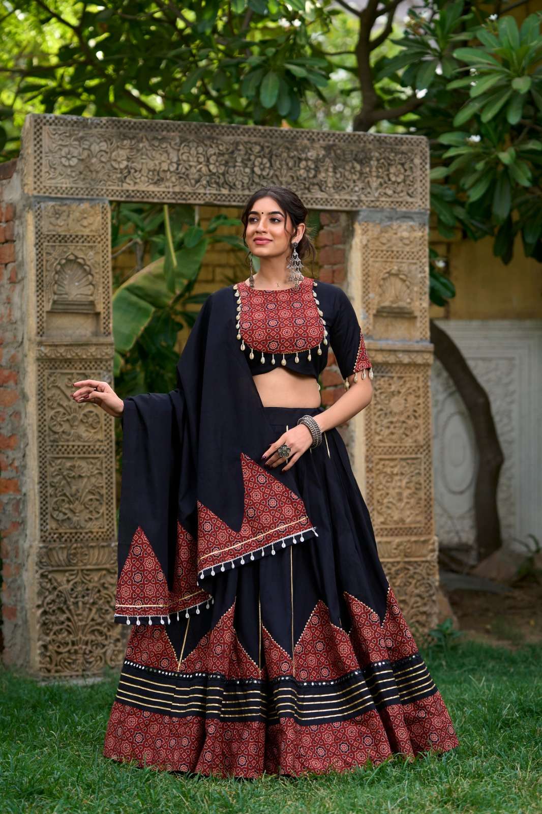 DESIGNER FANCY READYMADE FANCY RAYON COTTON BLACK NAVRATRI LEHENGA CHOLI LNB 1671