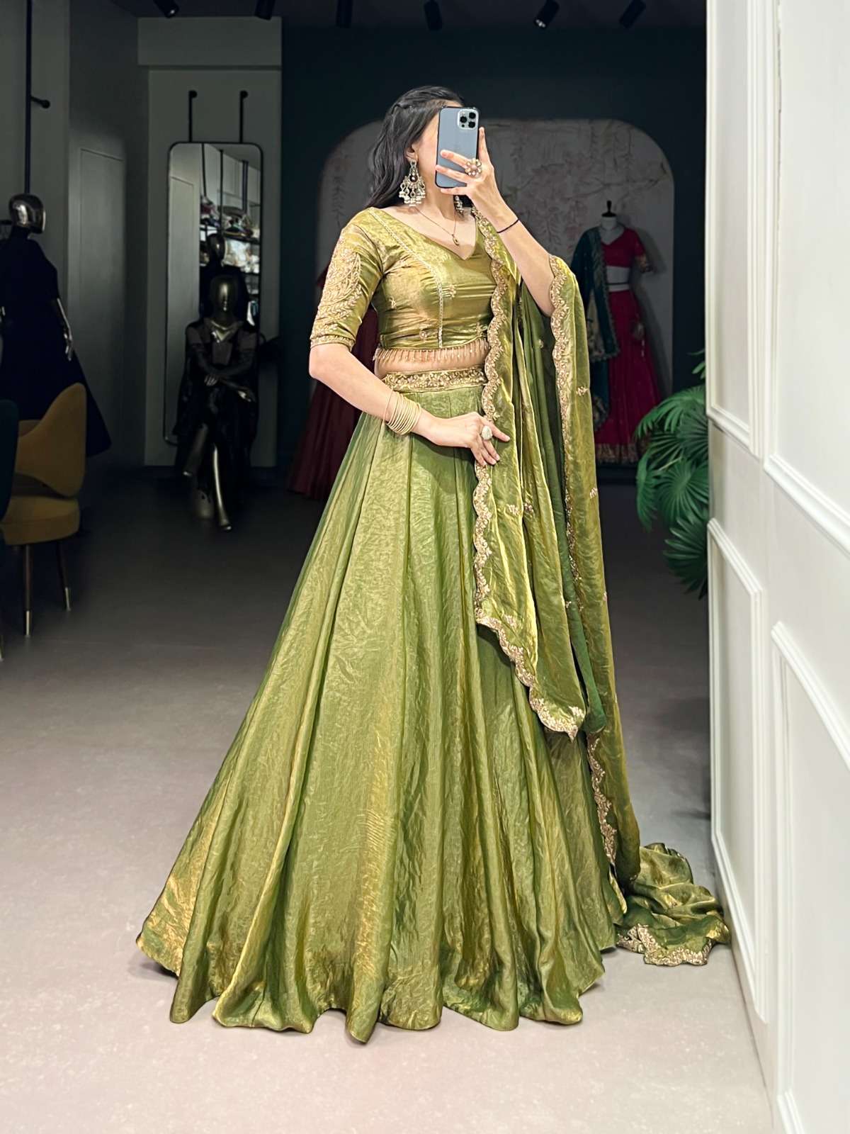 INDIAN DESIGNER BOLLYWOOD WEDDING PARTY WEAR HEAVY GREEN FENDY SILK LEHENGA CHOLI LNB 1440 A