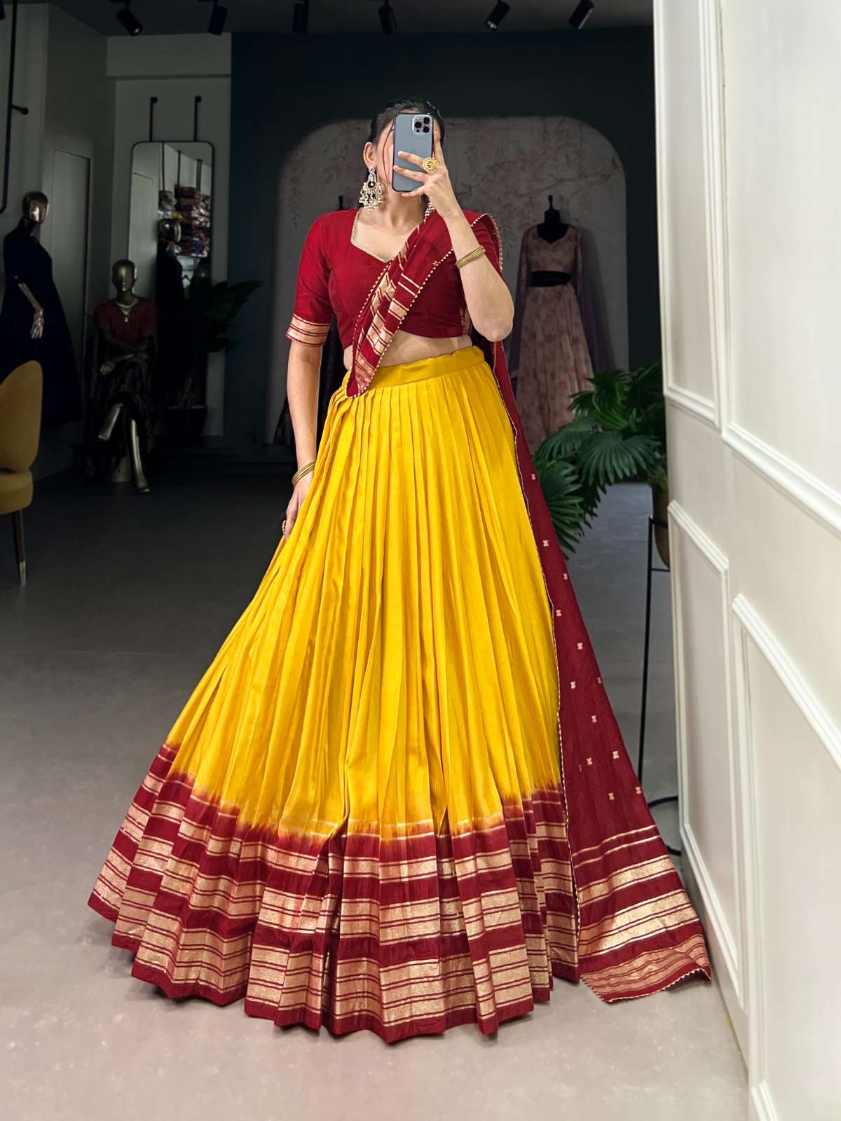 INDIAN DESIGNER BOLLYWOOD WEDDING PARTY WEAR HEAVY YELLOW CHANDERI SILK LEHENGA CHOLI LNB 1908 D