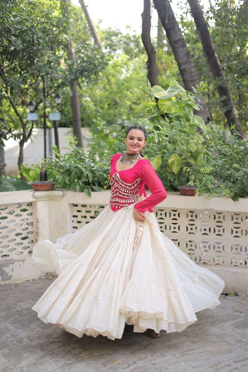 DESIGNER NAVRATRI WEAR BANDHANI PRINT BLOUSE RANI WHITE NAVRATRI COTTON LEHENGA KU 5048 E