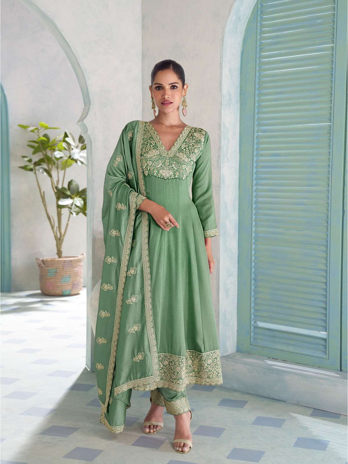 DESIGNER FANCY WEDDING PARTY WEAR PREMIUM GREEN SILK SALWAR SUIT KL VIHANIKA 10446 A