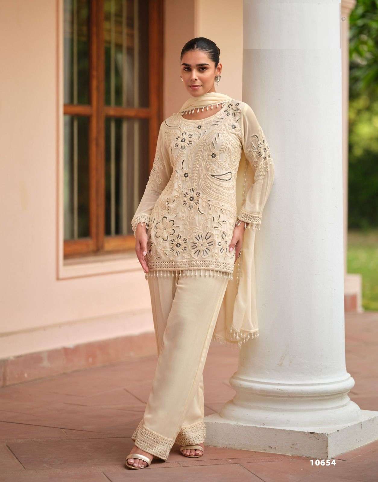 DESIGNER FANCY WEDDING PARTY WEAR REAL GEORGETTE WHITE SALWAR SUIT GOWN SY VARINA 10654