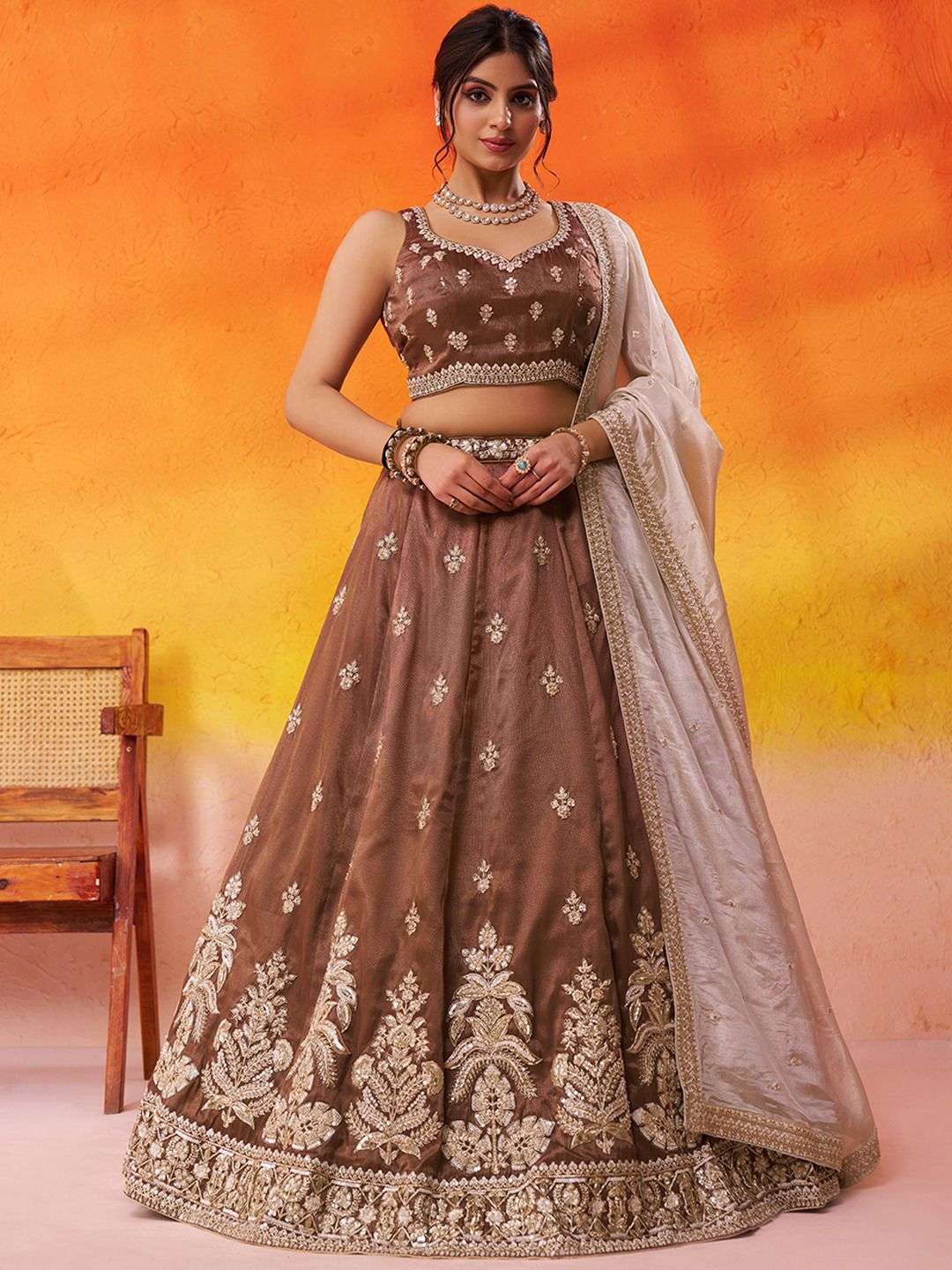 INDIAN DESIGNER BOLLYWOOD WEDDING PARTY WEAR HEAVY BROWN TISSUE SILK LEHENGA CHOLI NT 6143 B