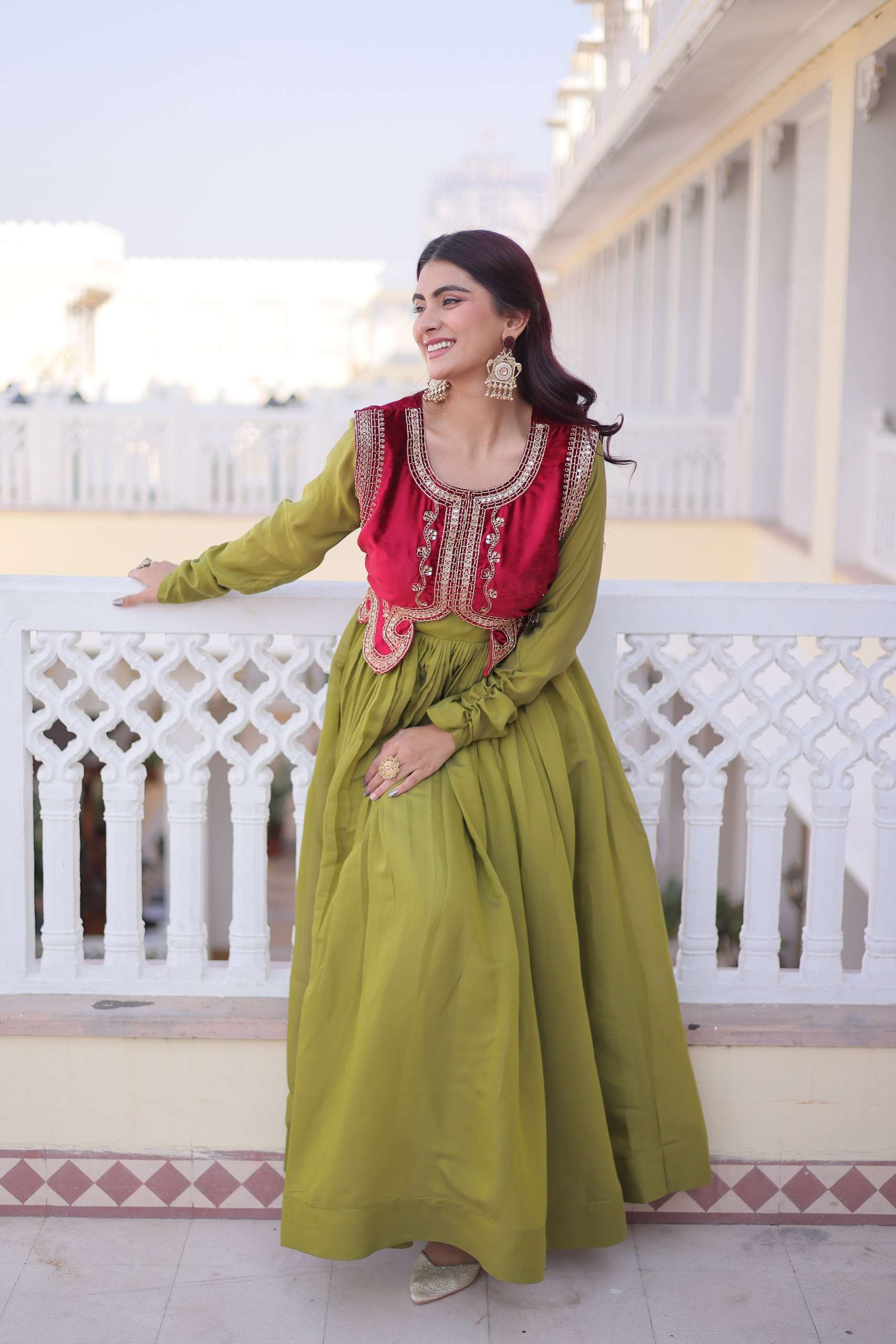 DESIGNER FANCY WEDDING PARTY WEAR CHANDERI SILK READYMADE GREEN ANARKALI KOTI GOWN LW 9317 B