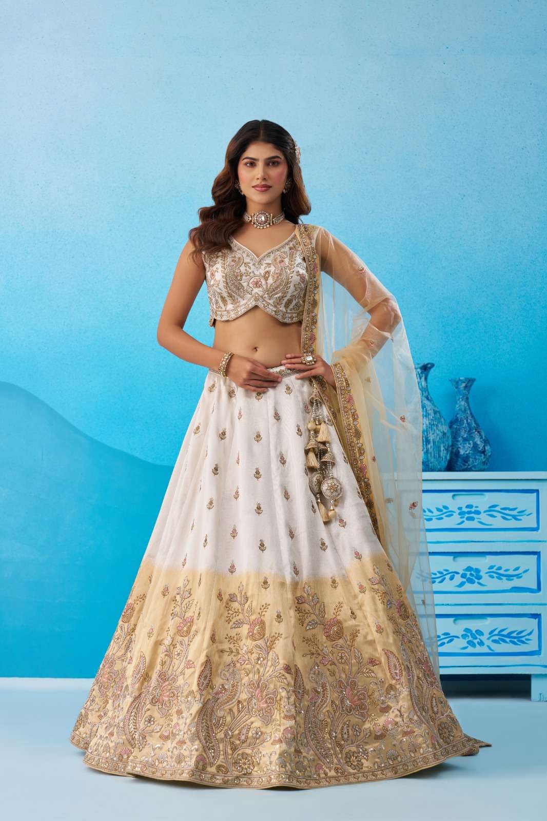 DESIGNER BOLLYWOOD BRIDAL WEDDING PARTY WEAR TISSUE SILK WHITE BEADS LEHENGA CHOLI SENHORA DRESSES NT 6301