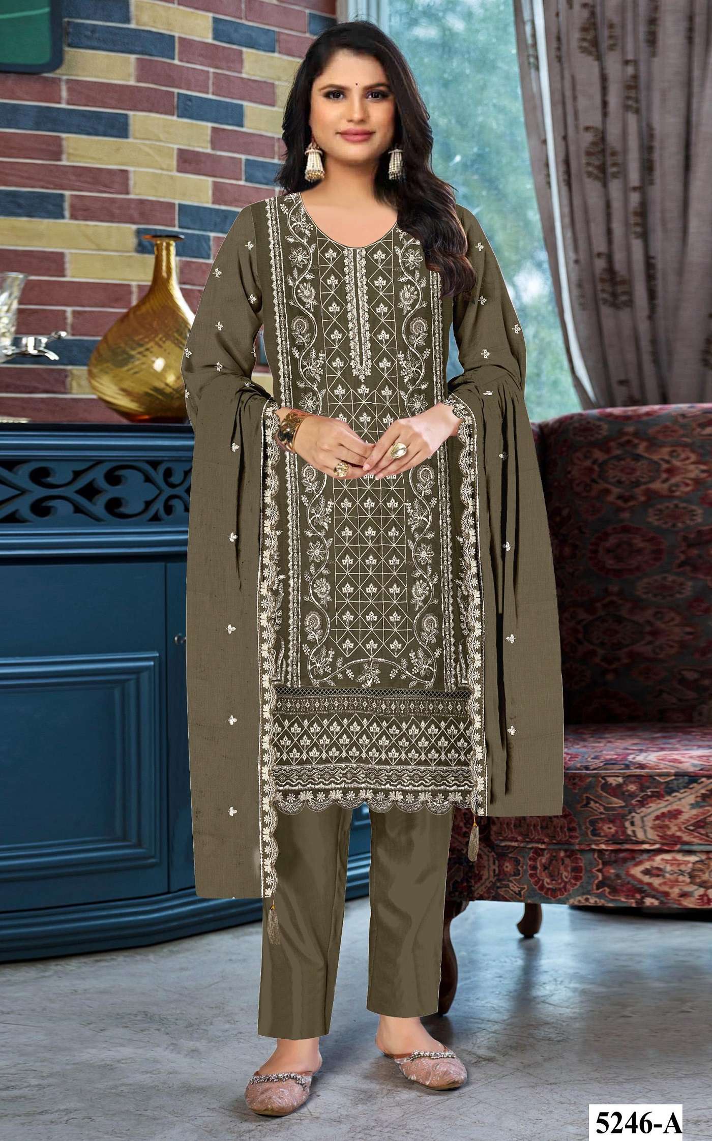 DESIGNER FANCY PARTY WEAR GREEN CHIFFON PAKISTANI SALWAR SUIT JG 5246 A
