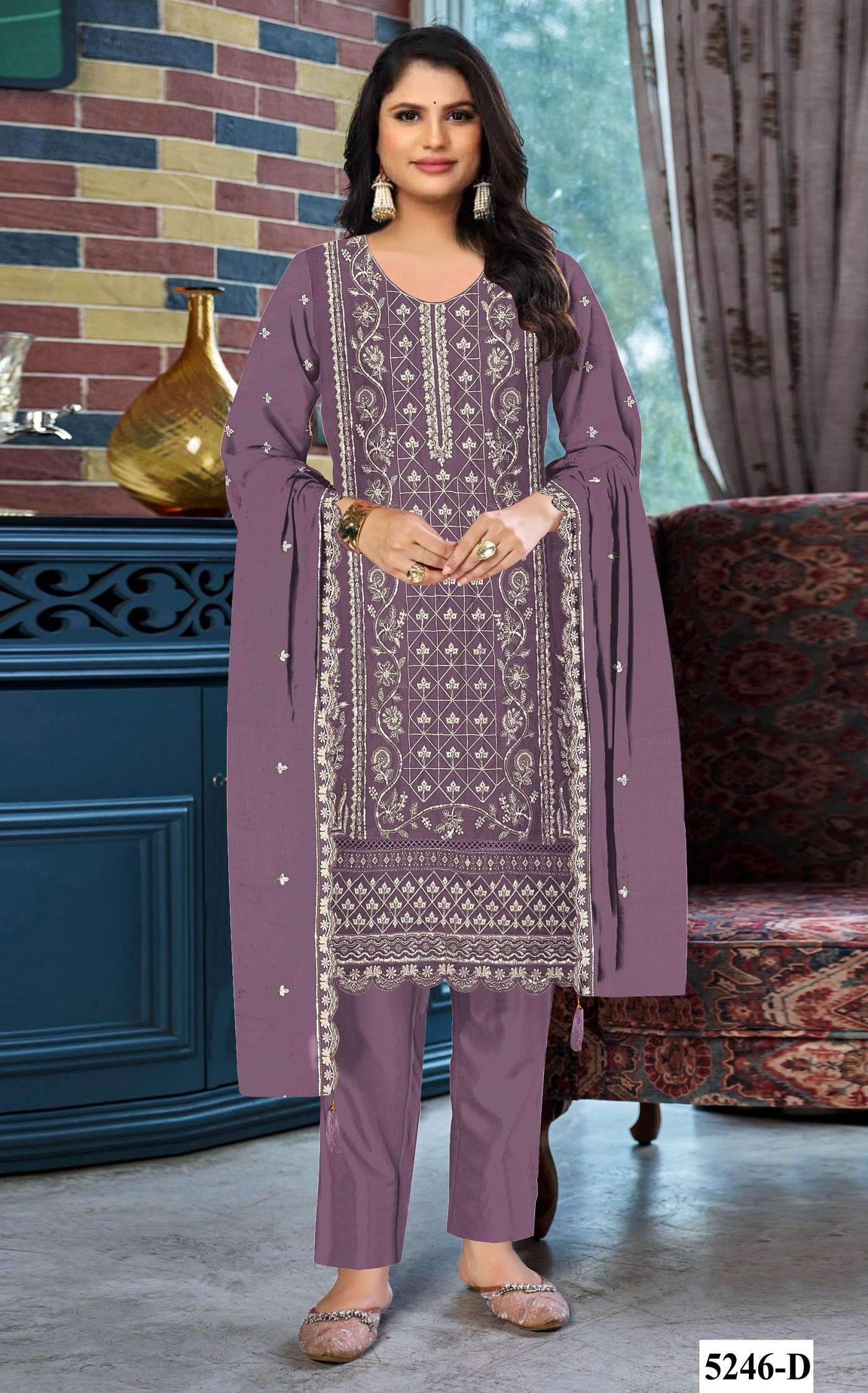 DESIGNER FANCY PARTY WEAR LAVENDER CHIFFON PAKISTANI SALWAR SUIT JG 5246 D