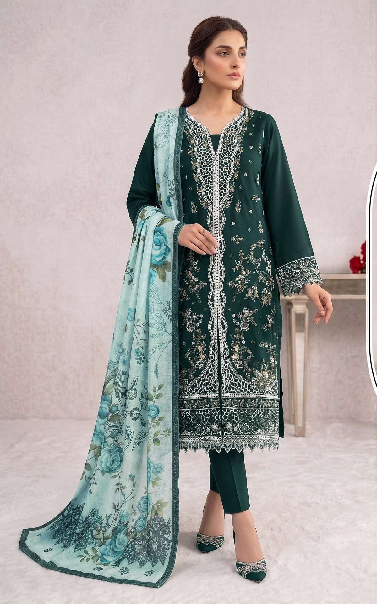 DESIGNER FANCY PARTY WEAR SLUB COTTON GREEN PAKISTANI SALWAR SUIT JG 5217 B