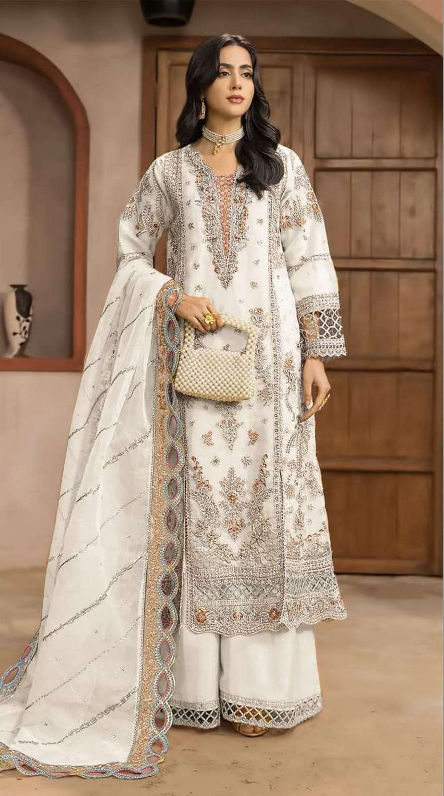 DESIGNER FANCY PARTY WEAR CHIFFON WHITE PAKISTANI SALWAR SUIT SHF 1232 C